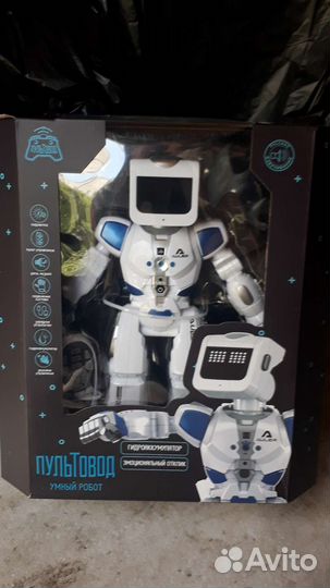 Умный робот на радио пульте на аккамуляторе