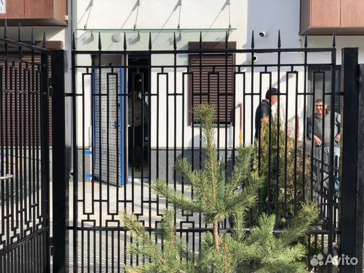Кованый забор для дома
