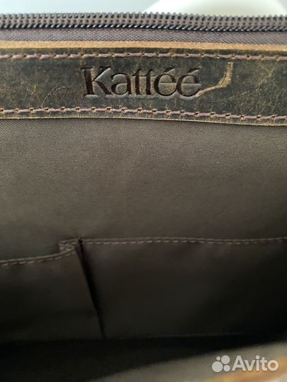 Кожаный портфель