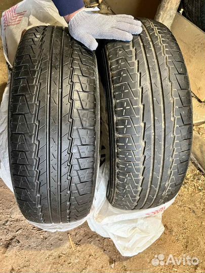 Kumho Road Venture ST KL16 235/65 R17 104H