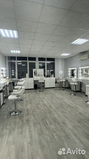 Рабочее место визажиста/стилиста/бровиста