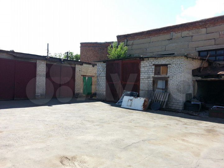 Гараж, > 30 м²