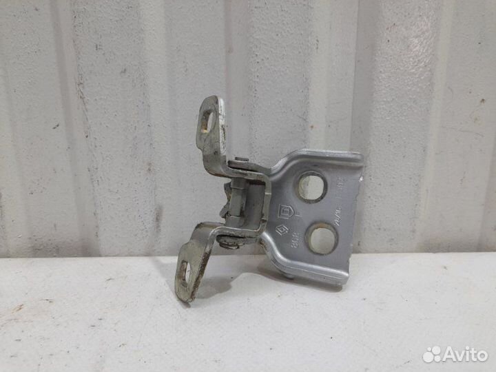 Петля двери задней левой нижняя LADA X-Ray хэтчбек