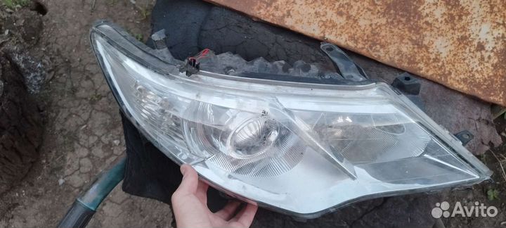 Фара toyota camry 2011-2014 год