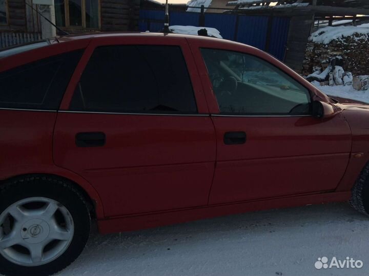 Opel Vectra 2.0 МТ, 1999, 255 690 км