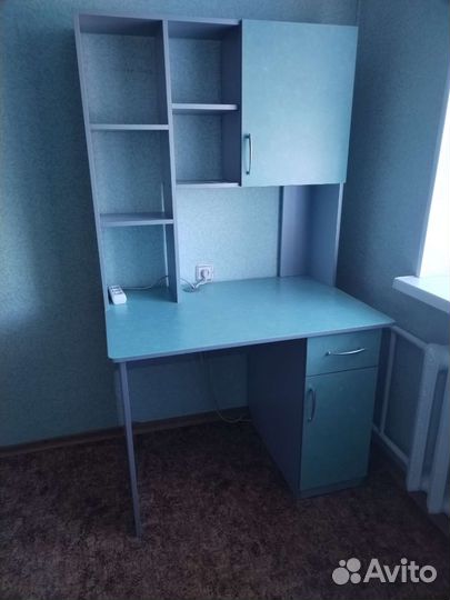 Письменный стол