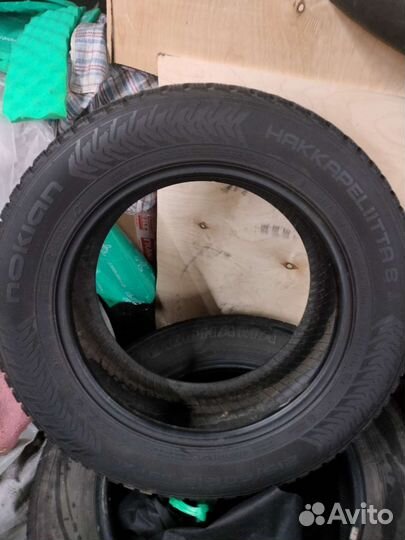 Nokian Tyres Hakkapeliitta 8 215/60 R16
