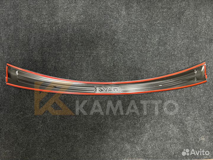 Накладка на задний бампер Toyota Rav-4 2013-2018 A