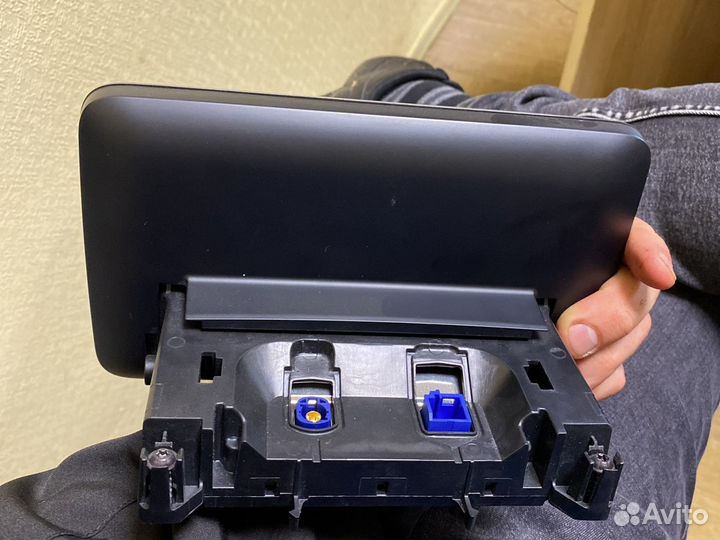 Продам дисплей от Мерседес w447