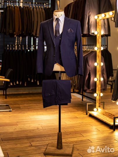 Мужской костюм тройка