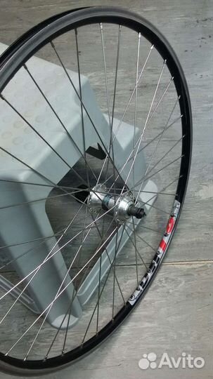 Задние колёса и другие ретро-детали