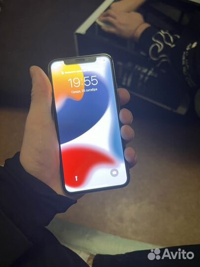 iPhone X, 64 ГБ