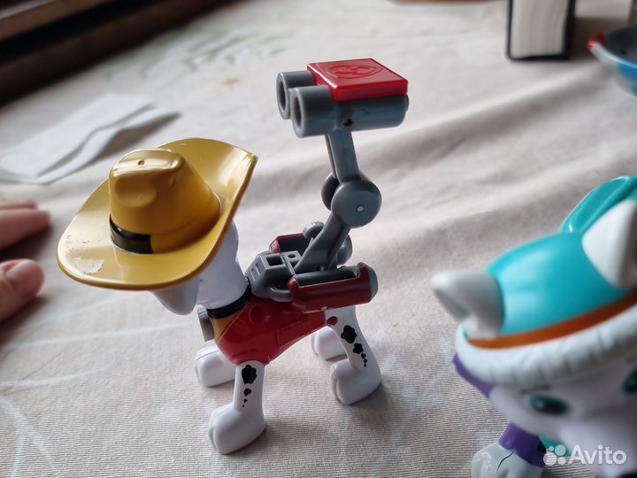 Фигурки Щенячий патруль Эверест и Маршал