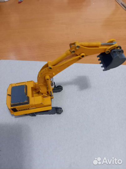 Модель экскаватора Liebherr