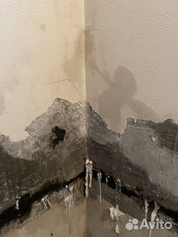 Рабочие на гидроизоляцию