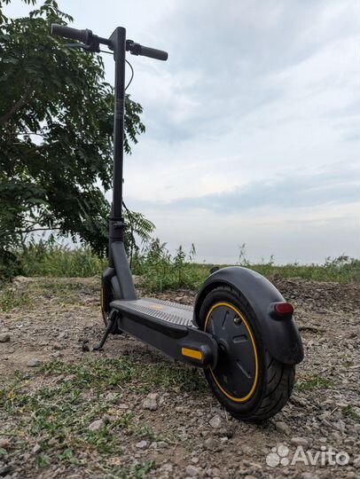 Электросамокат Ninebot KickScooter Max G30