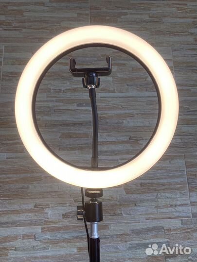 Кольцевая лампа 26 см со штативом