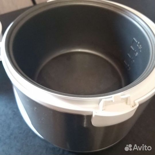 Мультиварка Redmond-4505 бу