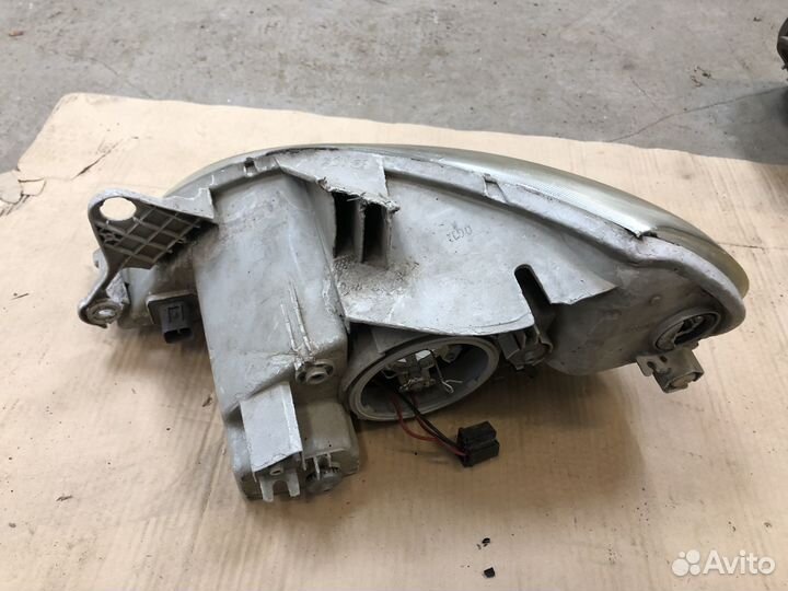 Kia rio 1 dc дорестайлинг фара правая