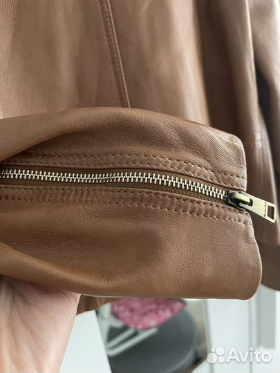 Кожаная куртка massimo dutti