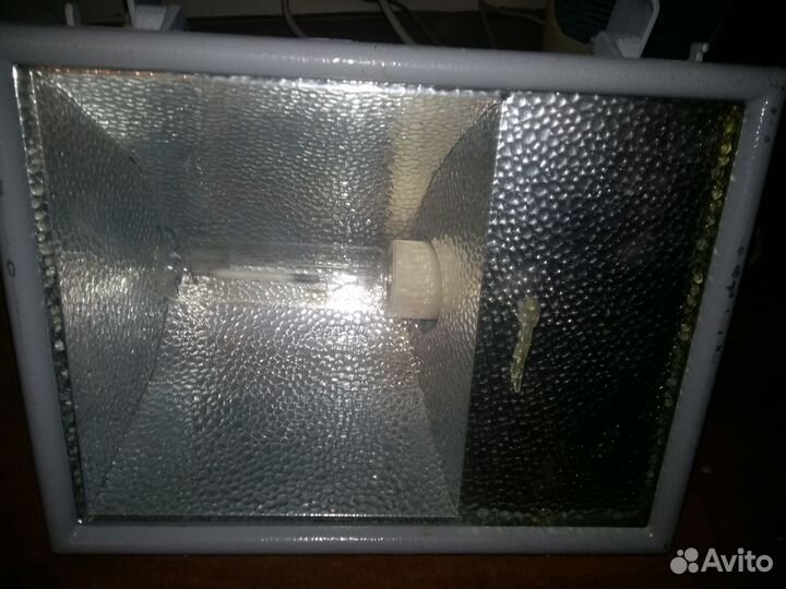 Прожектор уличный