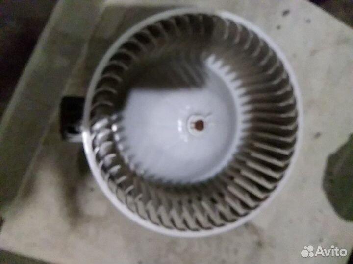 Моторчик печки Mazda3 BM