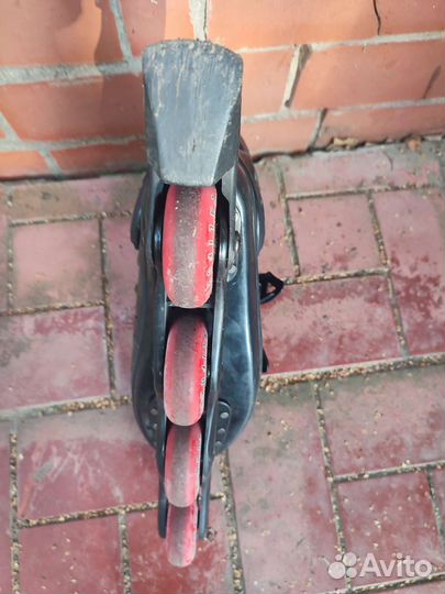 Роликовые коньки