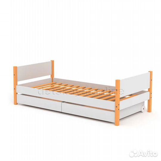 Детская кровать из массива Prado