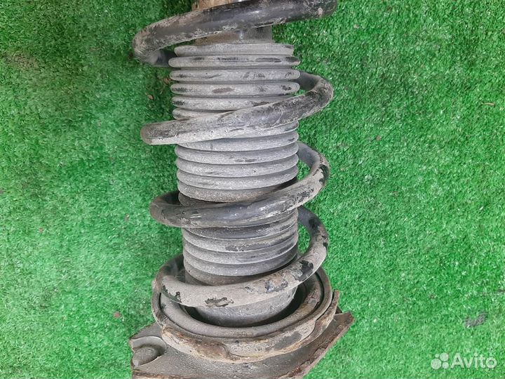 Стойка амортизатора задняя Subaru Impreza GE/GH 2