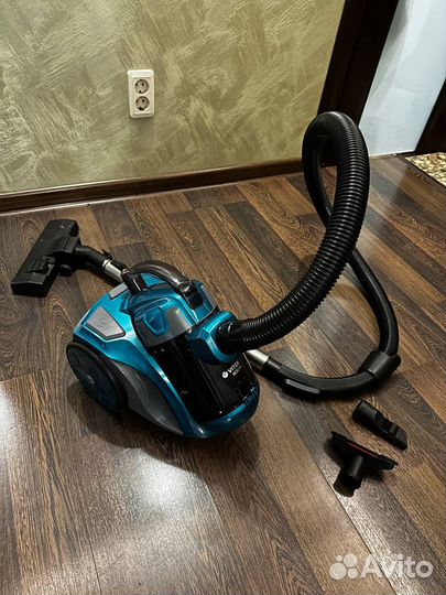 Контейнерный пылесос Samsung 1800W