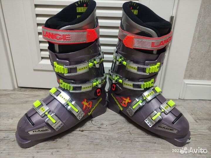 Горнолыжные ботинки lange италия