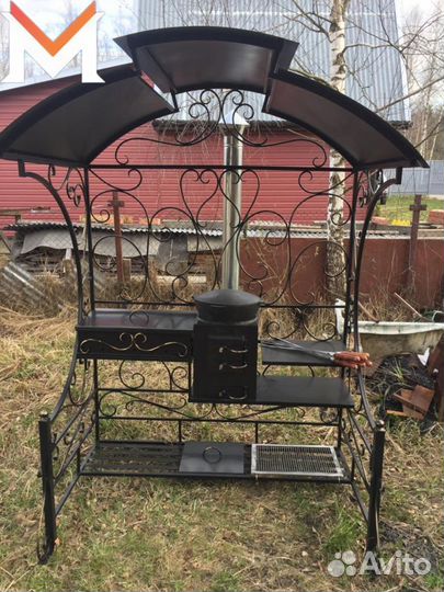 Мангал с крышей