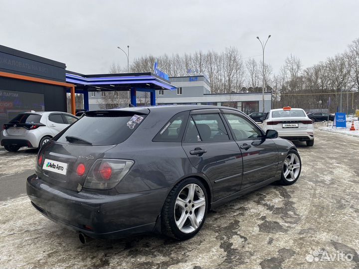 Toyota Altezza 2.0 МТ, 2001, 323 000 км