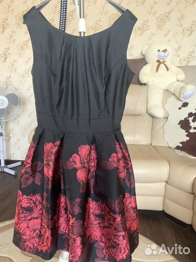 Платье на выход