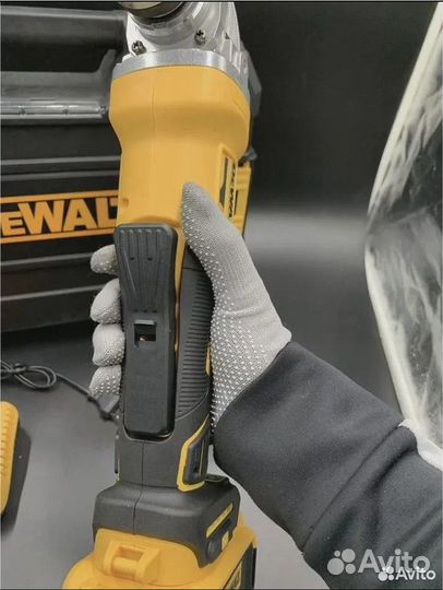 Болгарка аккумуляторная Dewalt 125.Новая.Гарантия