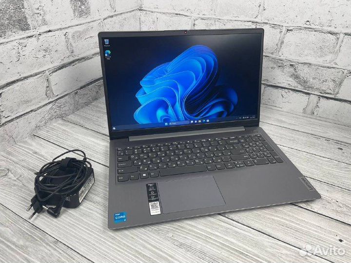 Ноутбук Lenovo IdeaPad 3 Full HD\i3-1115G4\8GB\SSD