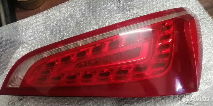 Audi q5 задний правый фонарь
