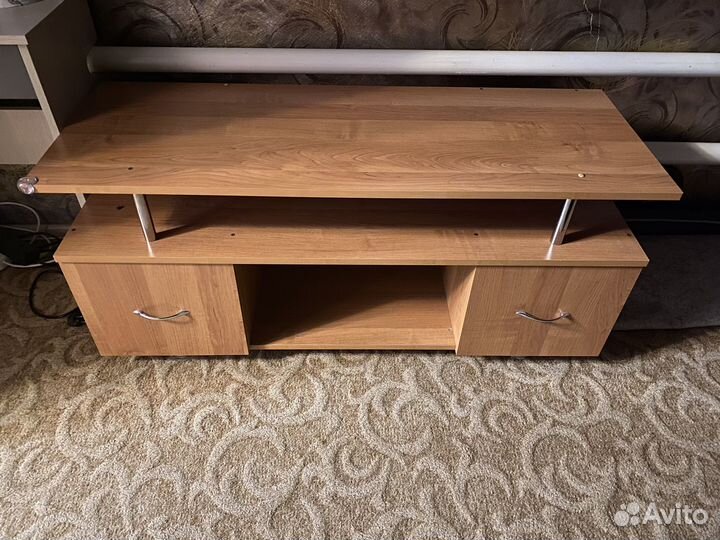 Тумба под телевизор