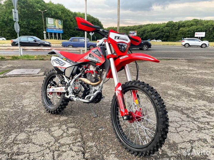 Эндуро мотоцикл кросовый 250см3 Fxmoto YZ250