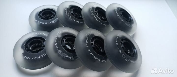 Колеса для роликов 80 светяшки белым