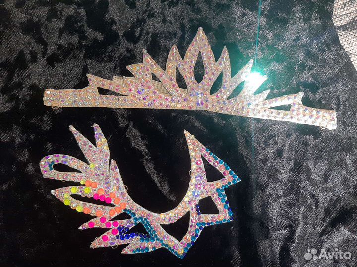 Украшение на пучок гимнастки