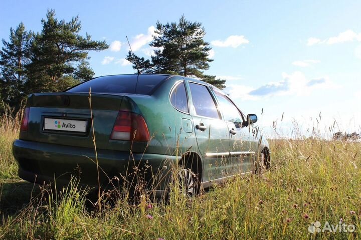 Volkswagen Polo 1.6 МТ, 1998, 166 000 км