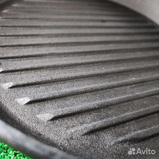 Чугунная сковорода гриль 28 см. Узбекистан