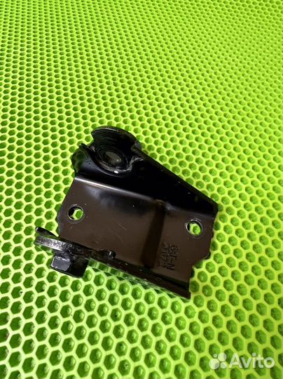 Кронштейн крепления АКПП Kia K5 DL3 G4KN 2.0 2021