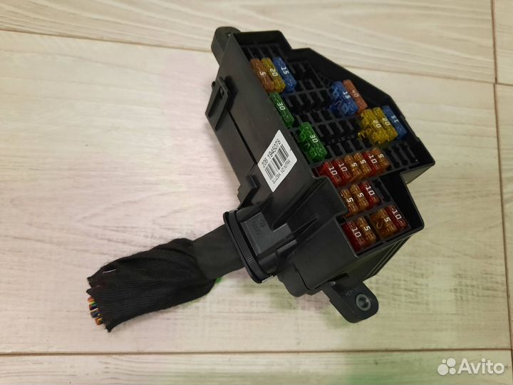 Блок предохранителей WV Passat b6