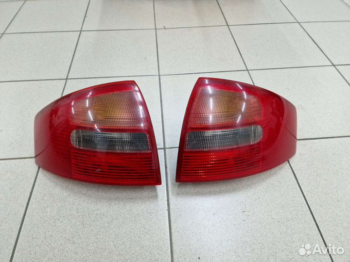 Задние фонари Audi A6 C5 Седан Оригинал