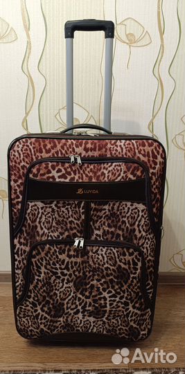 Чемодан на колесах