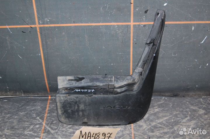 Брызговик передний правый - Jaguar F-Pace