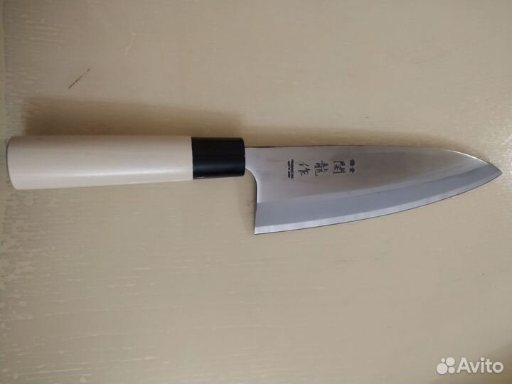 Кухонный нож Япония