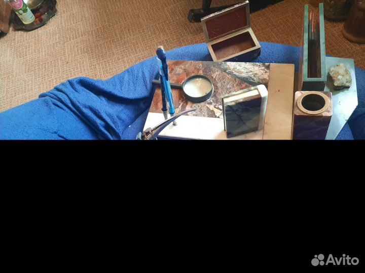 Пейзажная яшма - письменный набор и подсвечники